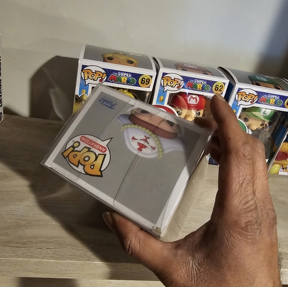 FUNKO POP! WHITEBEARD CHASE EDITION!!!!(read the description) - Picture 5 of 7